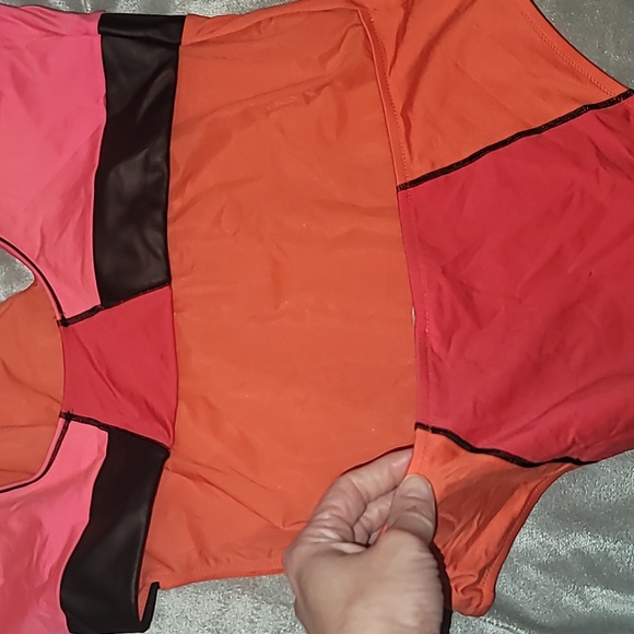 New Zingara One Piece Swimsuit - Picture 6 of 7